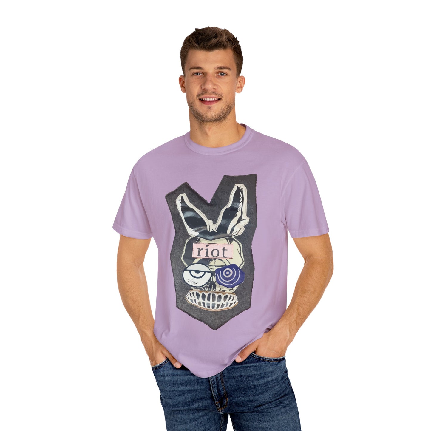 "Riot" Graphic T-Shirt